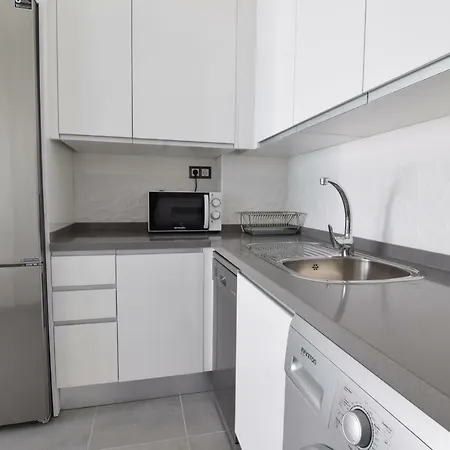 Letmalaga Carlos Haya Apartment *